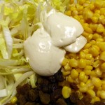 Sałatka z cykorii z kukurydzą i rodzynkami - składniki